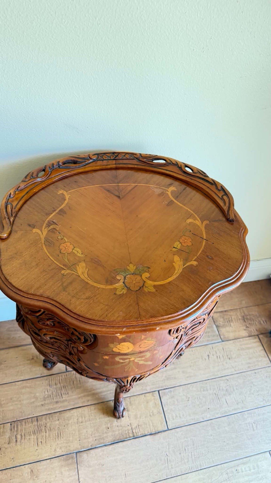 1 FRENCH LOUIS XV STYLE MARQUETRY INLAID NIGHTSTAND