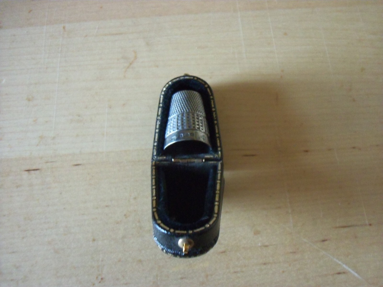 James Fenton Antique Silver Thimble Hallmarked Birmingham 1903 c/w Case