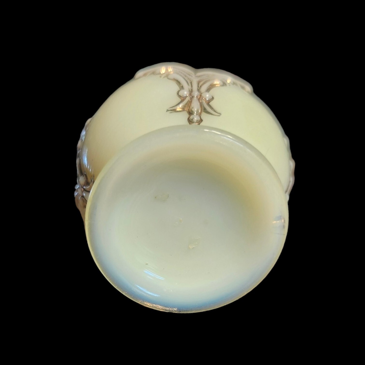 EAPG Heisey Custard Glass Winged Scroll Toothpick Holder 2.25″ .c 1899 UV Glows