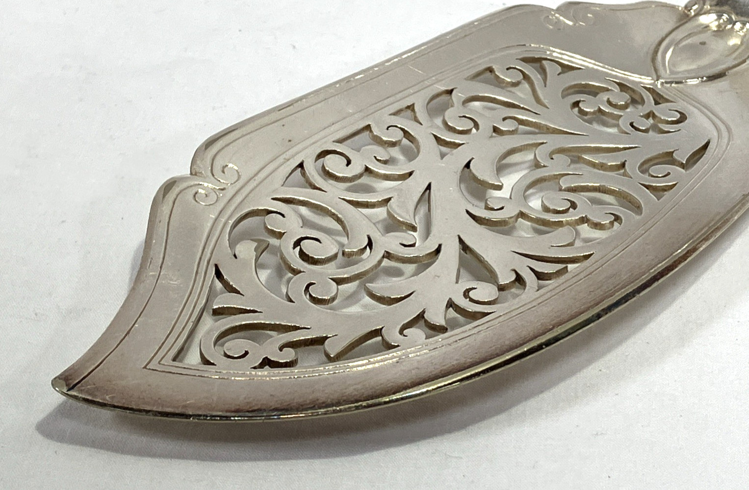 Antique 1851 Ellington Mason & Co Silver Plate Pierced Fish Server 12.5”