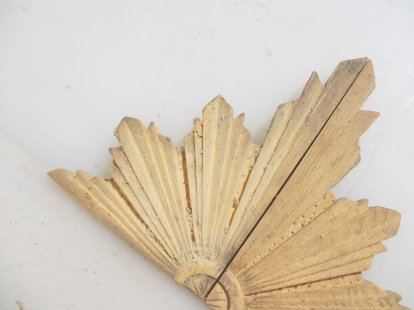 Carved Wooden Furniture Decorative Mounts Art Deco Star Sun FAUX Wood – £10each