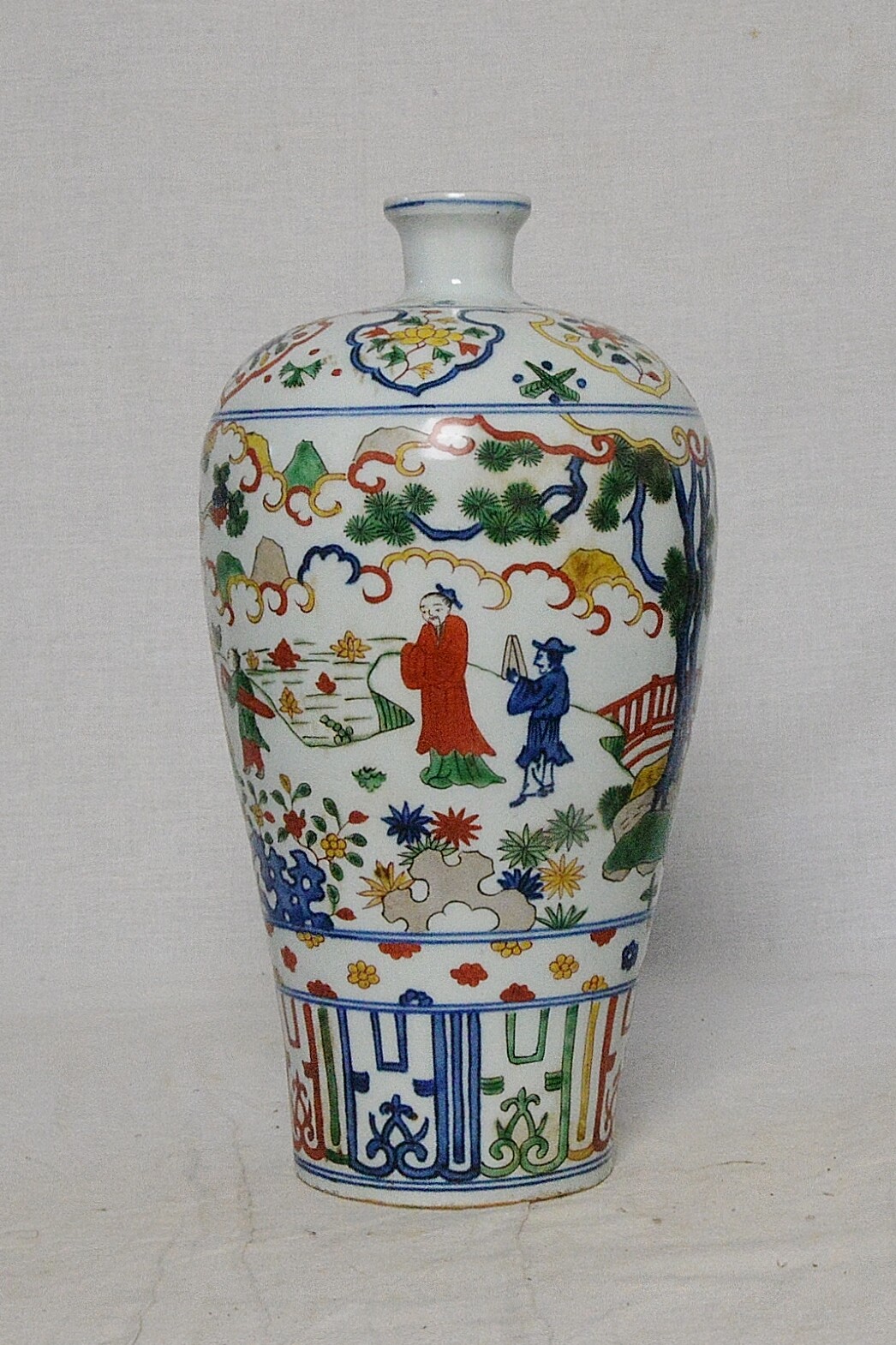 Chinese Dou-Cai Porcelain Mei-Ping With Mark M3784