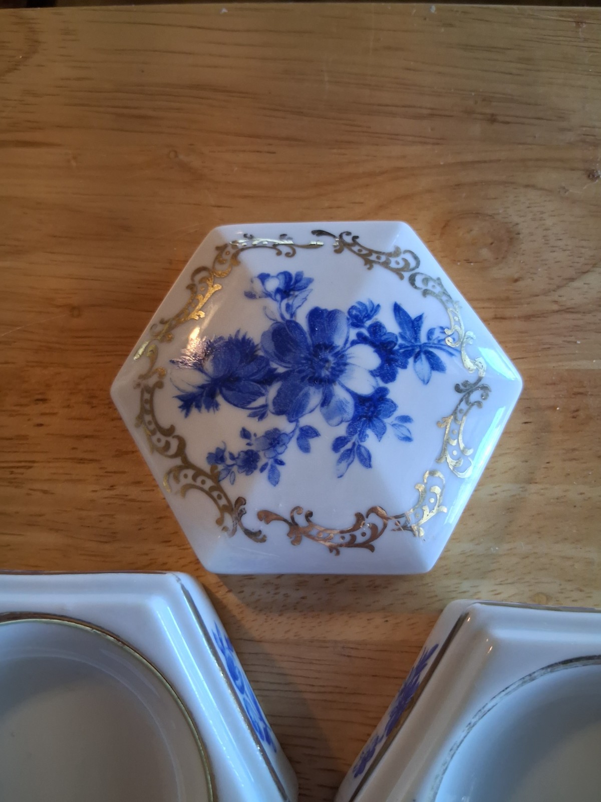 Vintage Hexagonal White With Flowers & Gold Trim 5pc Stackable Open Salt Cellar