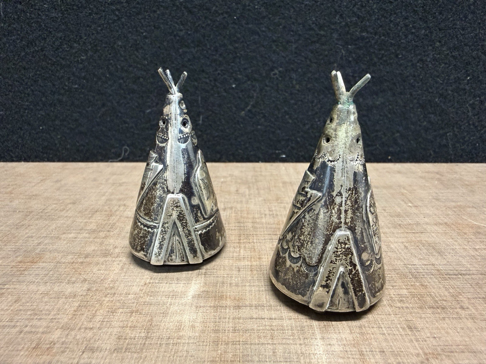 Silver Native American Tipi Salt & Pepper Shakers Set Handmade Navajo Teepee