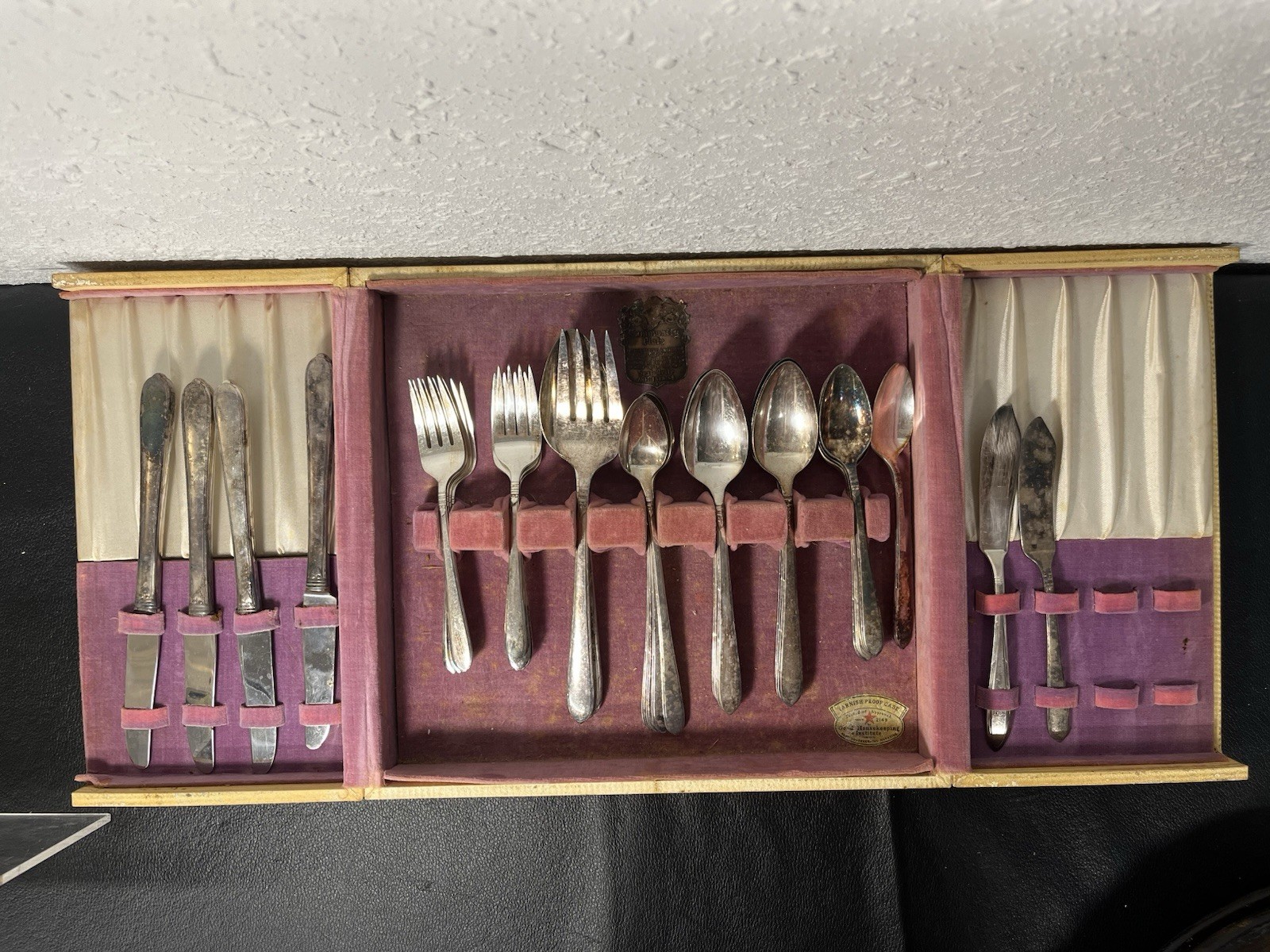 Oneida vintage community plate silverware berkley square 36 piece with box
