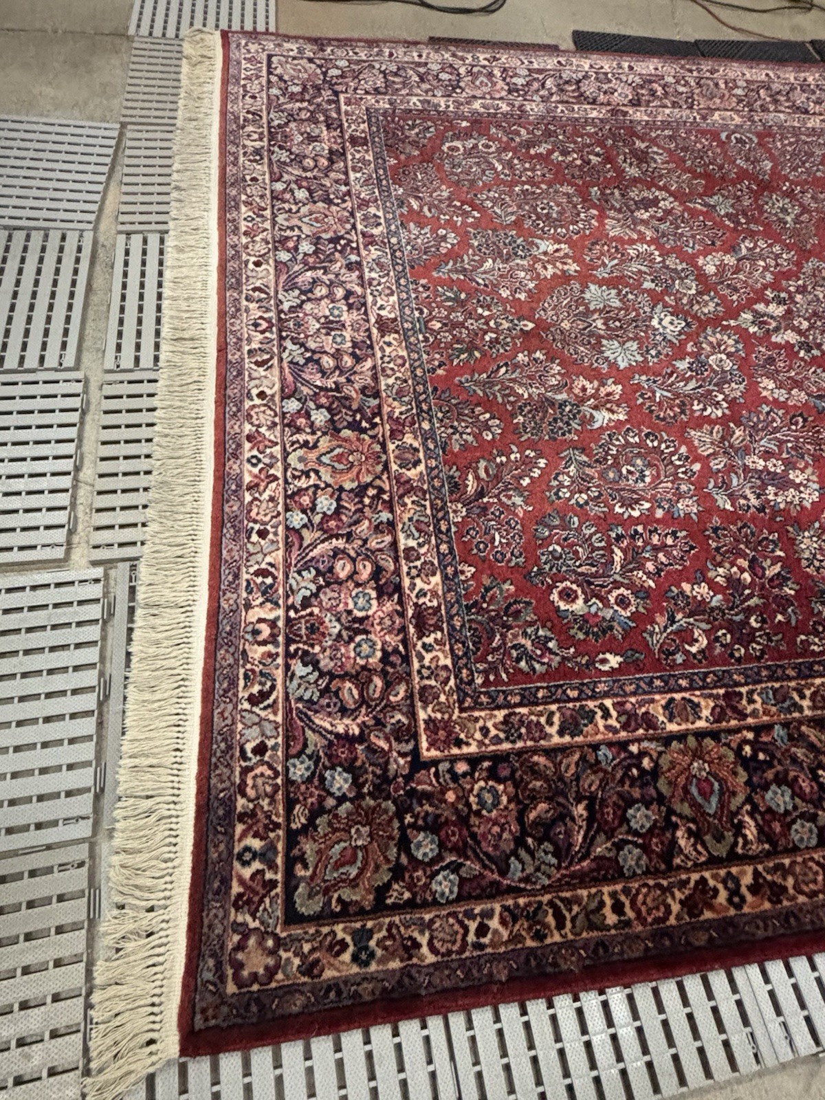 Authentic 8.8 x 10 Vintage Karastan Red Sarouk Rug #785