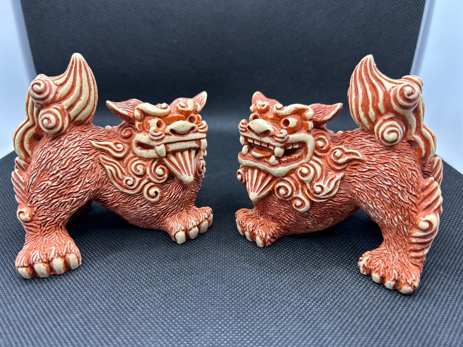 SHISA Okinawa Kokusai Street souvenir pair popular amulet cute Brown