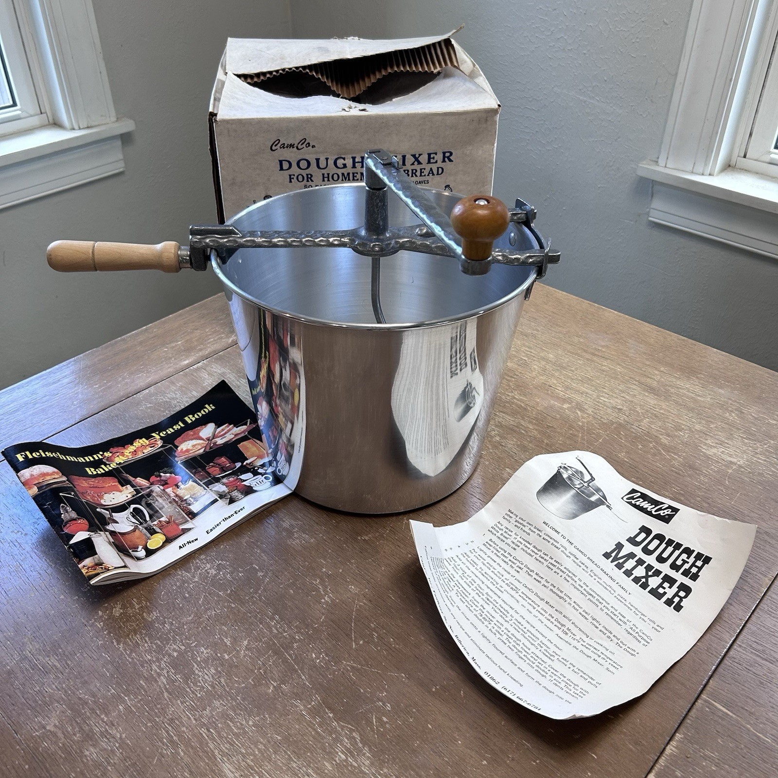 CamCo Vintage 1970’s Hand Crank Dough Mixer Kneader for Homemade Bread Model #12