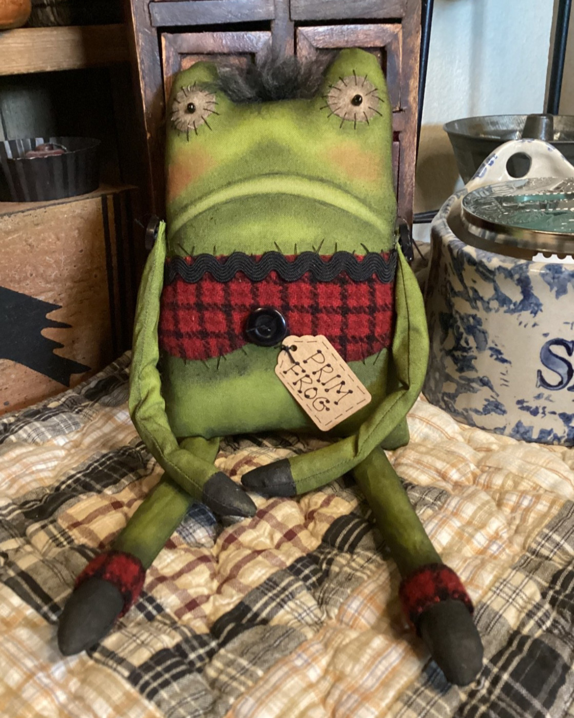 Primitive FROG DOLL TOAD DOLL Handmade OOAK Signed Dated THREADBARE PRIMITIVES