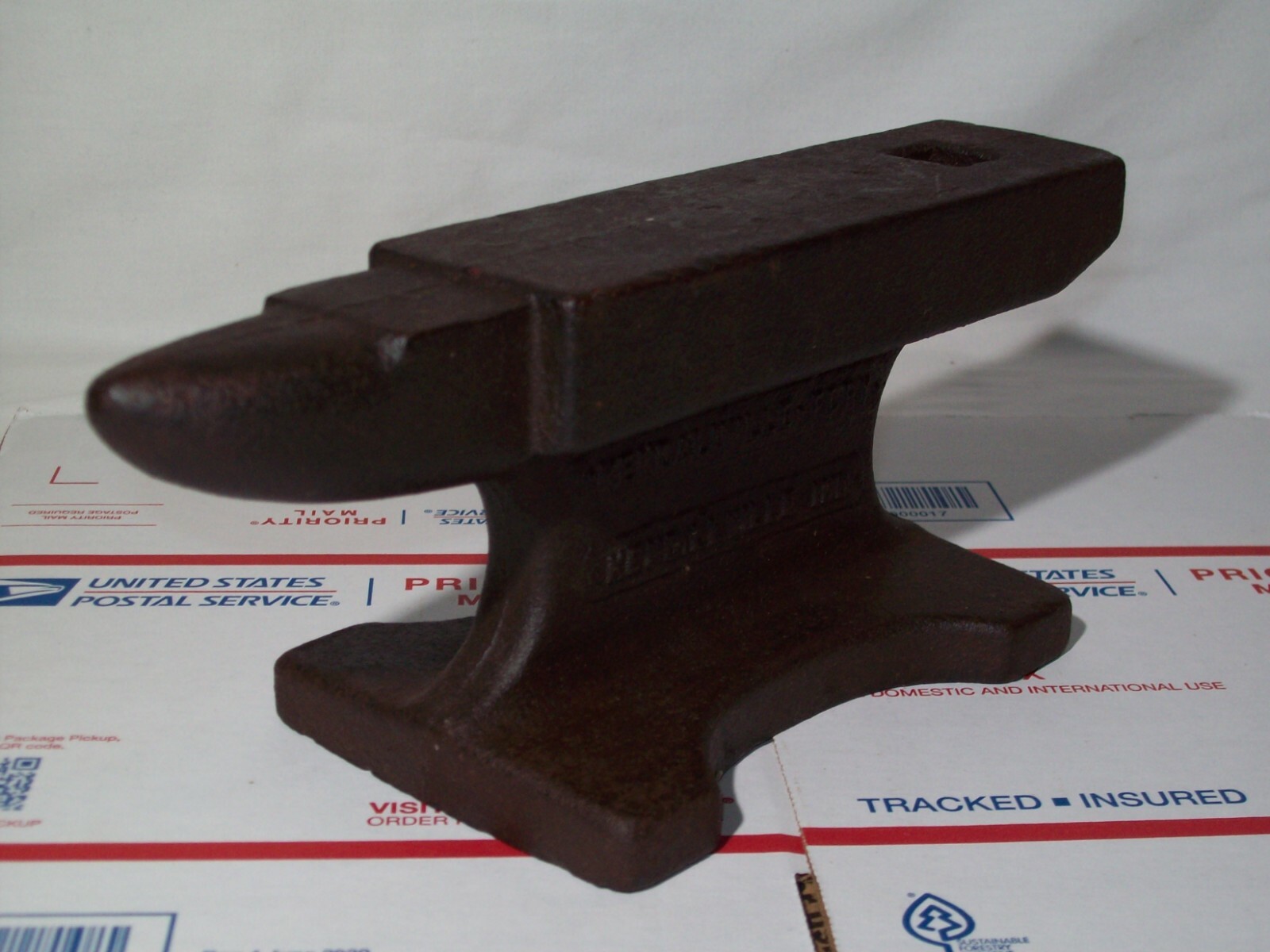 Hobby 9 Pound Anvil ~ Primitive Blacksmith / Jewelers Iron Tool ~ Displays Well