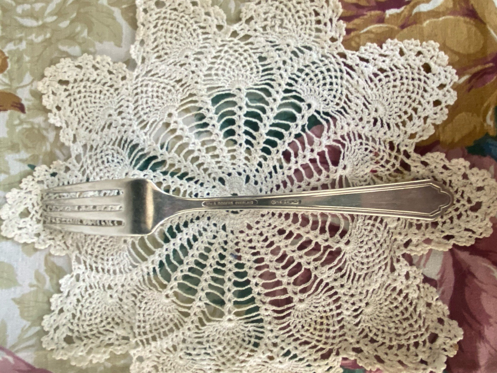 Vtg 1933 Wm. A. Rogers Overlaid Oneida Ltd Paramount 7 3/8” Plated Dinner Fork