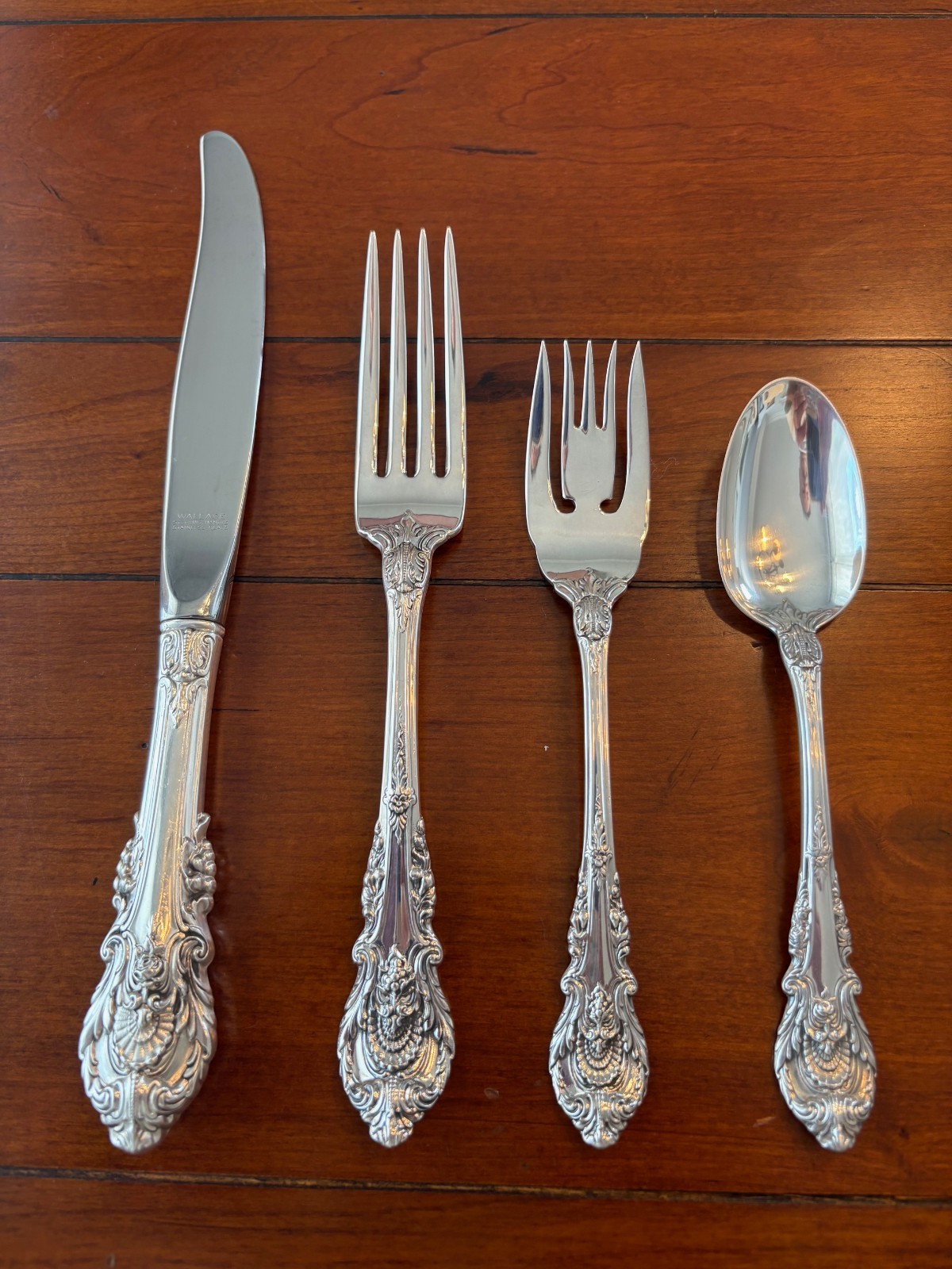 MINT 4 PC PLACE SETTING WALLACE SIR CHRISTOPHER STERLING SILVER SET 230 GMS