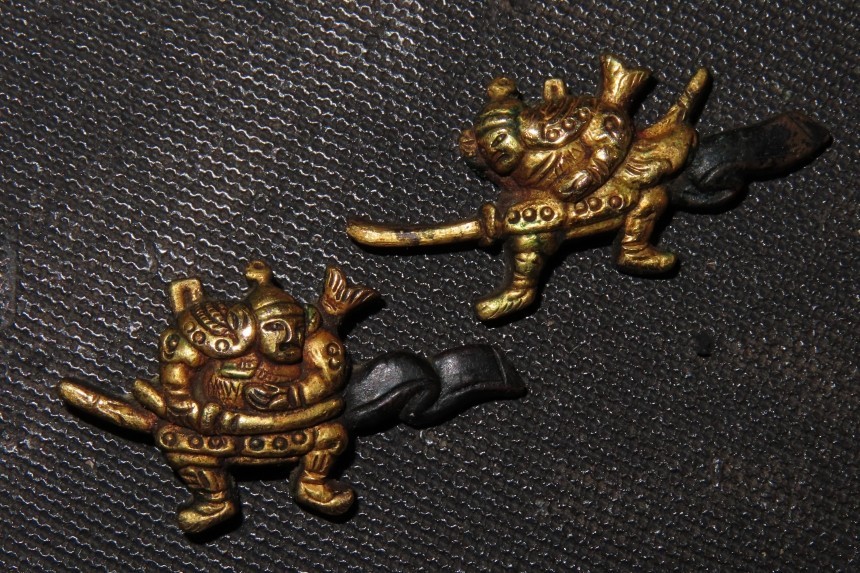 BENKEI & USHIWAKAMARU MENUKI of KATANA (sword) : EDO : 1.2 × 0.6 ” 10g