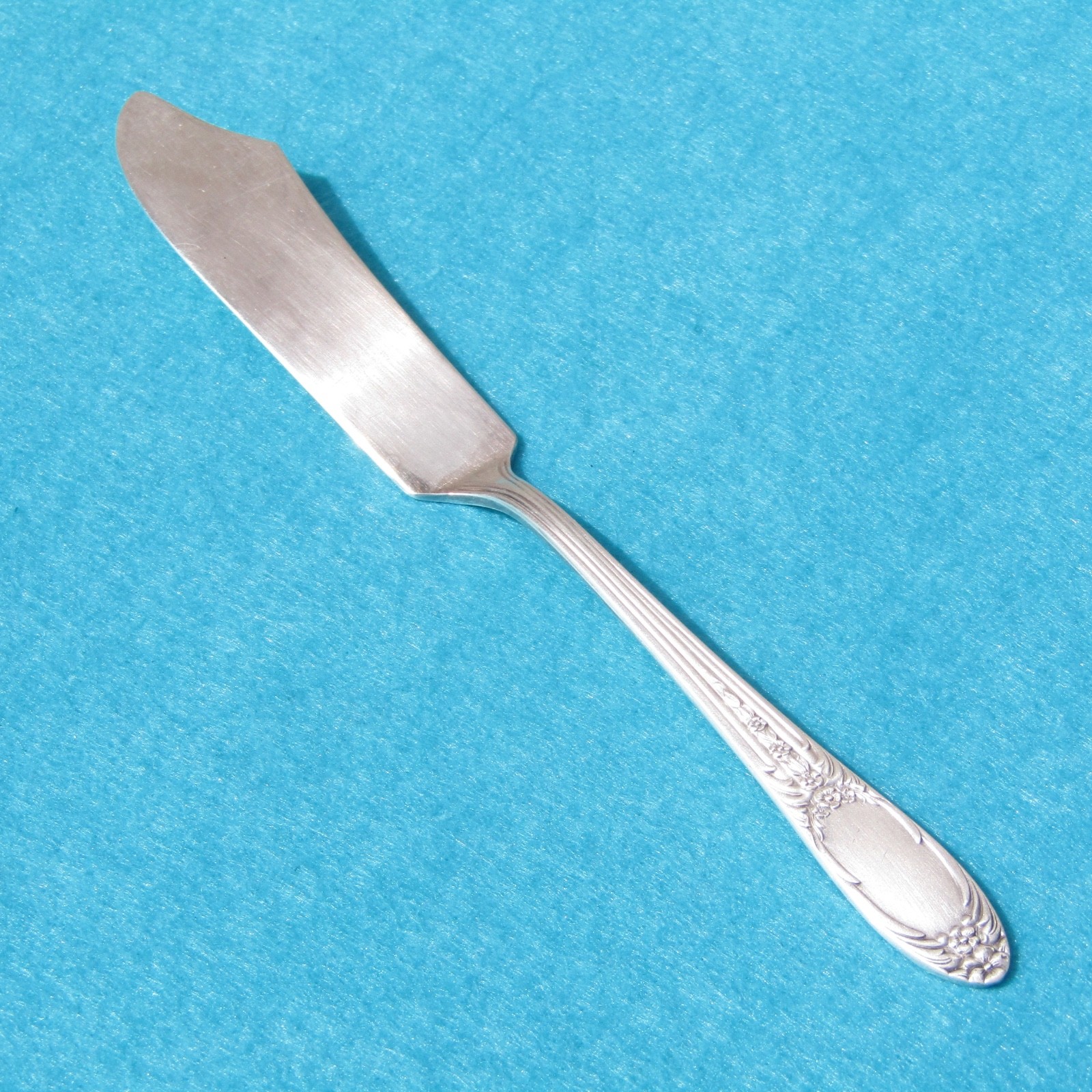 National Silver Co. Four Pattern Silver Plate Flatware 7.25″ Butter Spreader