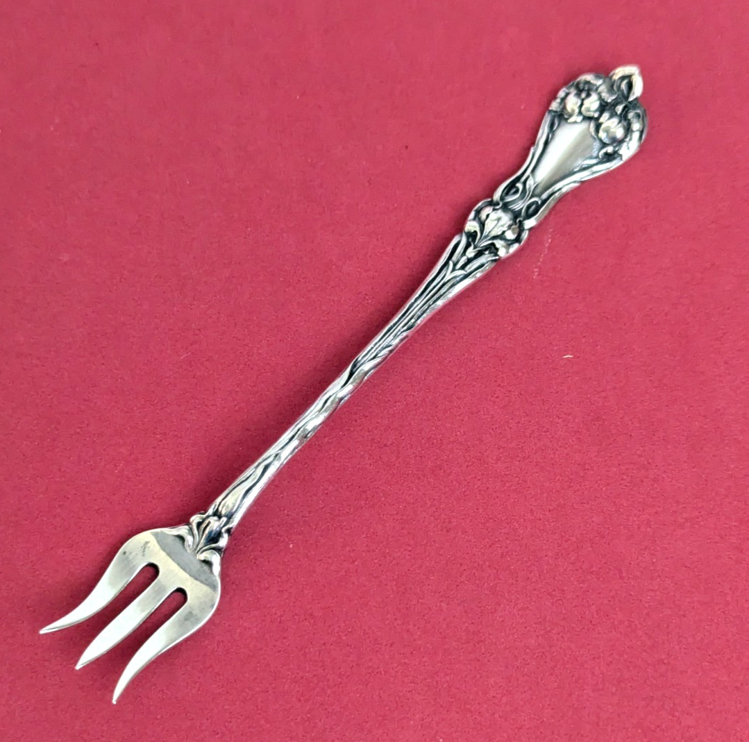 Alvin 1900 MAJESTIC Sterling Silver Cocktail Fork 5 3/8″ Obsolete No Monos
