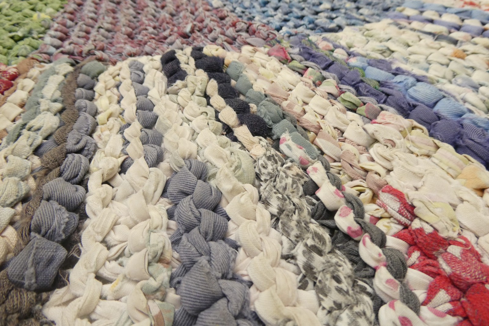 Vintage Hand Knitted Multi-Color Hooked Rug Spiral Earthtone Decorative Circular