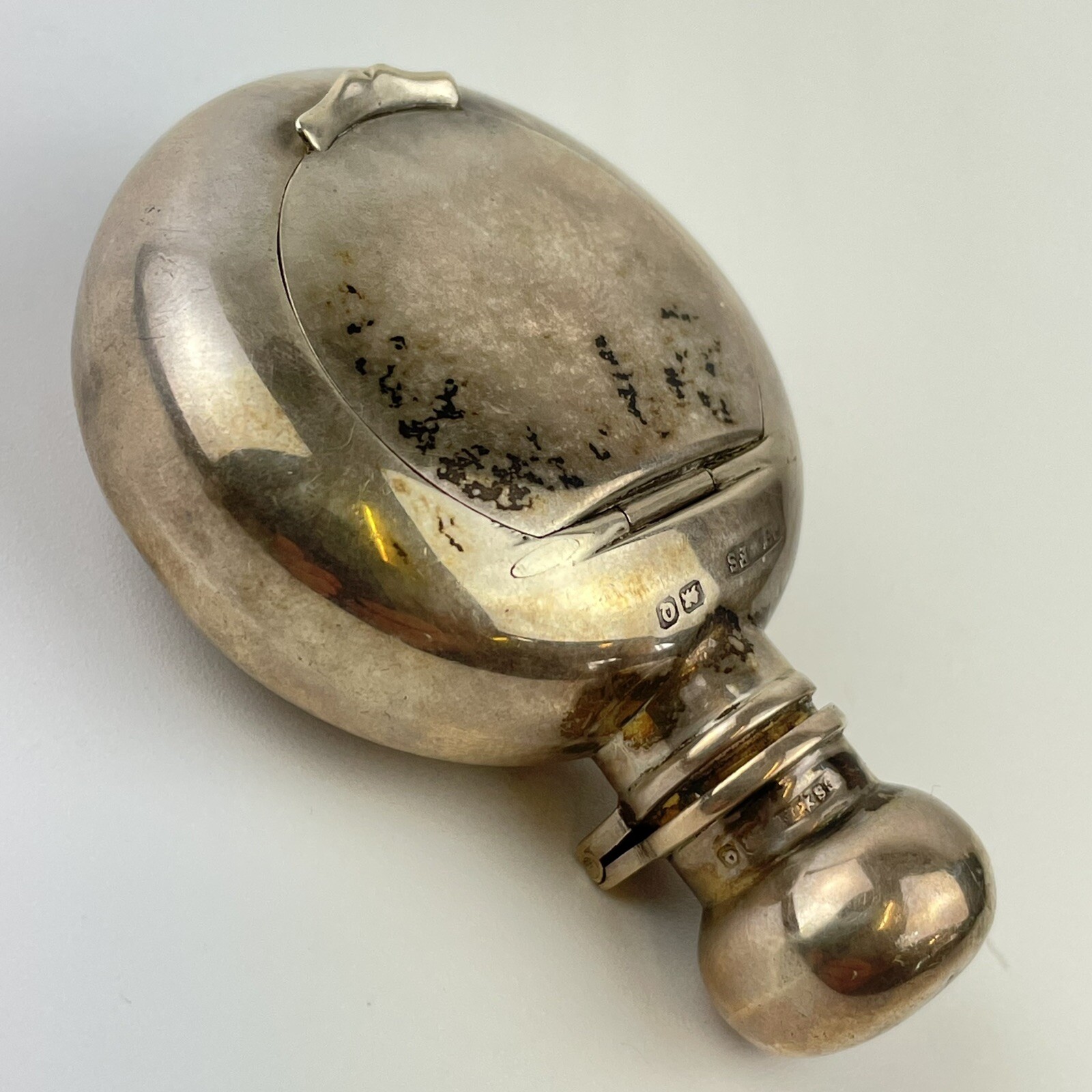 Antique Solid Silver Combination Scent Bottle And Pill Box Saunders And Shepherd