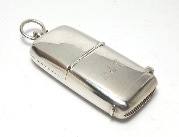 EDWARDIAN STERLING SILVER COMBINATION SOVERIGN CASE & VESTA CASE, SHEFFIELD 1909