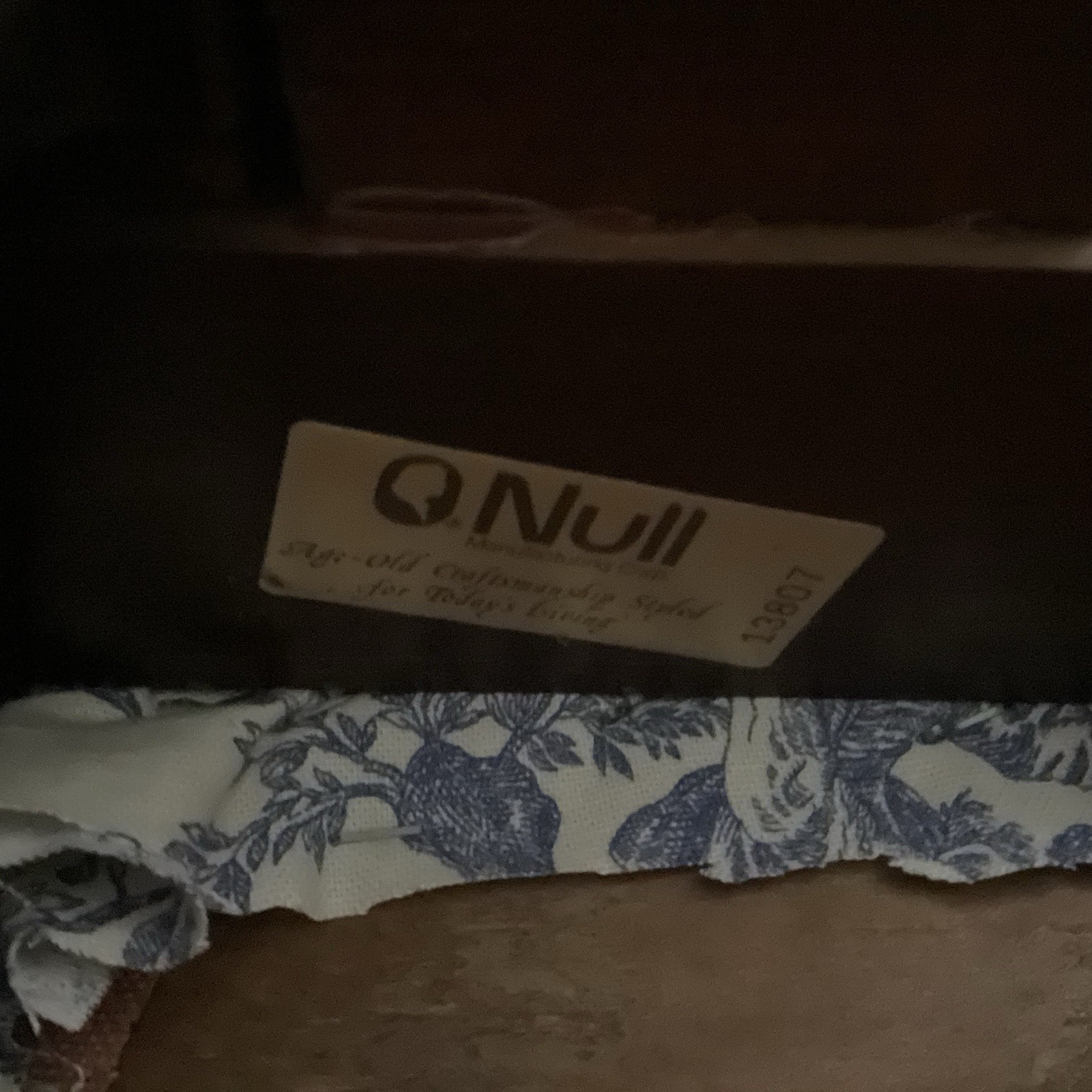 Null Queen Anne Footstool