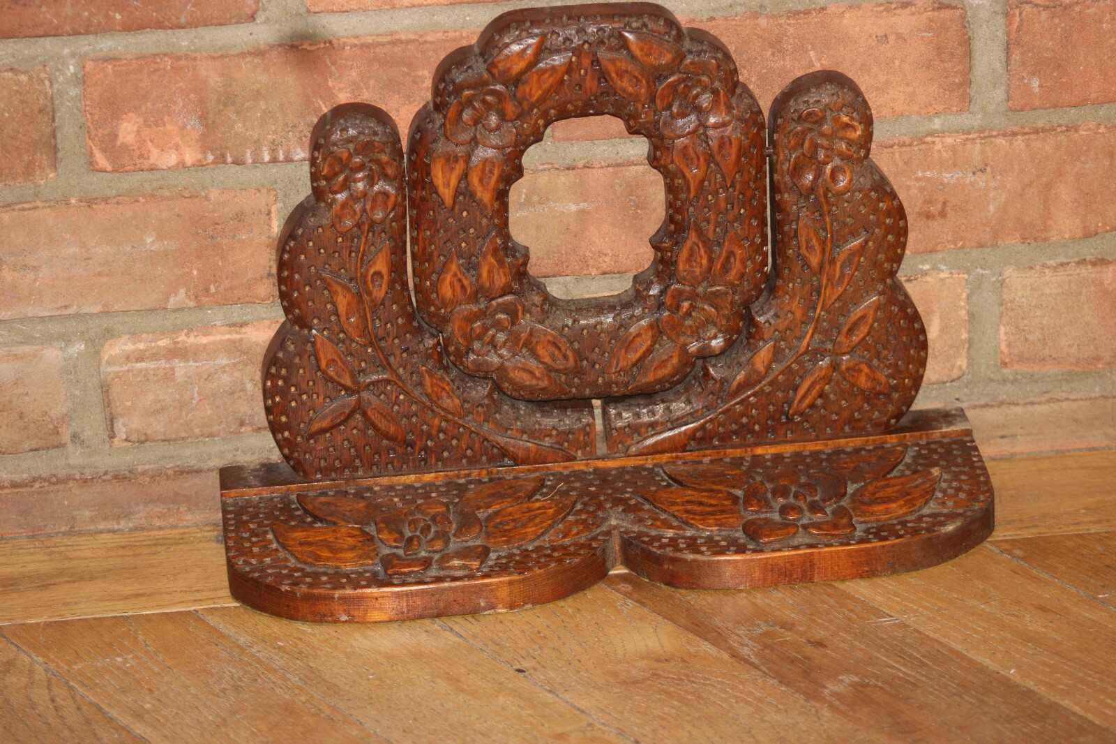 Vintage Boho Wood Frame Carved Roses Vanity Stand Dresser Top Swivel Mirror Pic