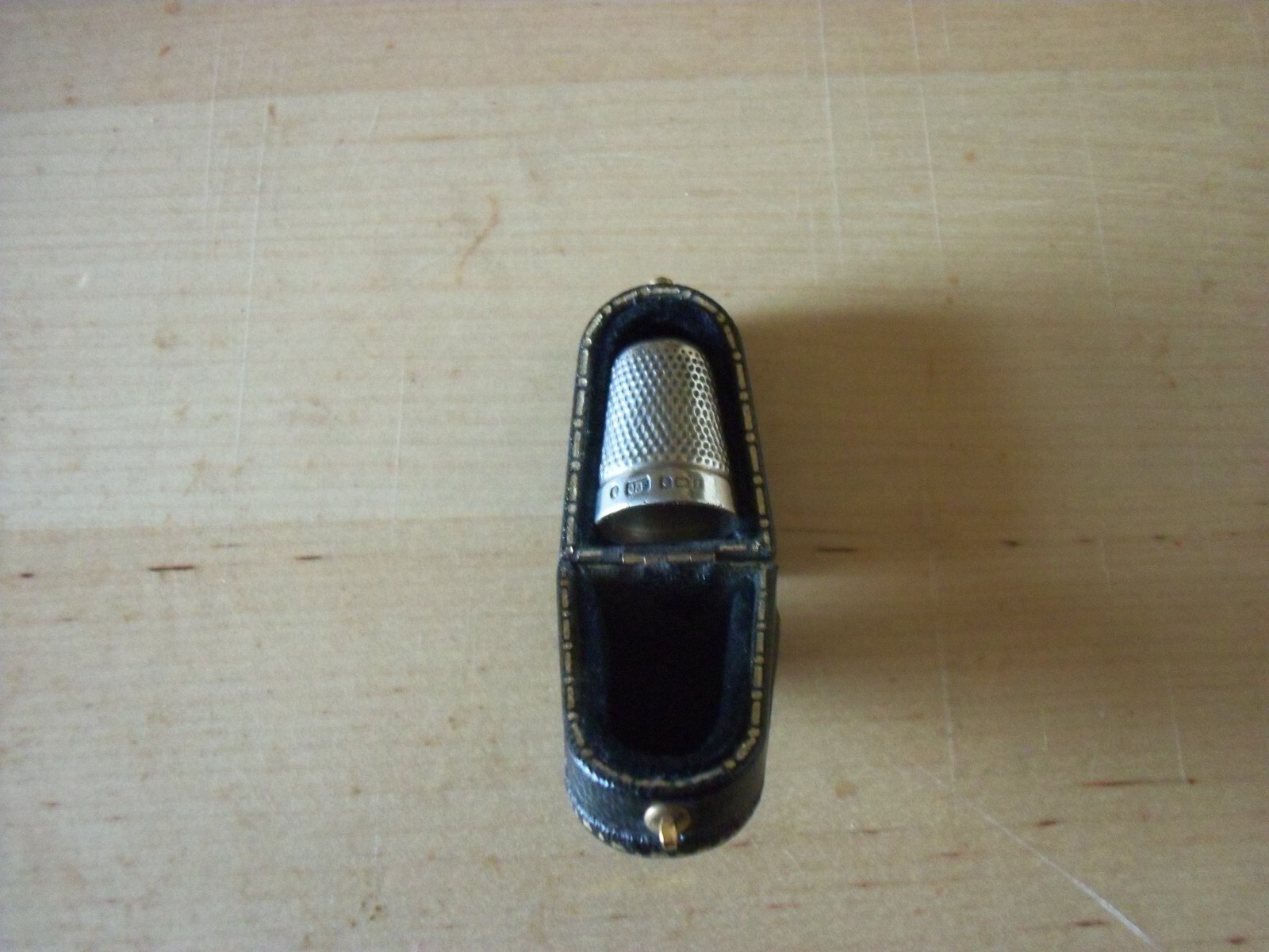 James Fenton Antique Silver Thimble Hallmarked Birmingham 1905 c/w Case