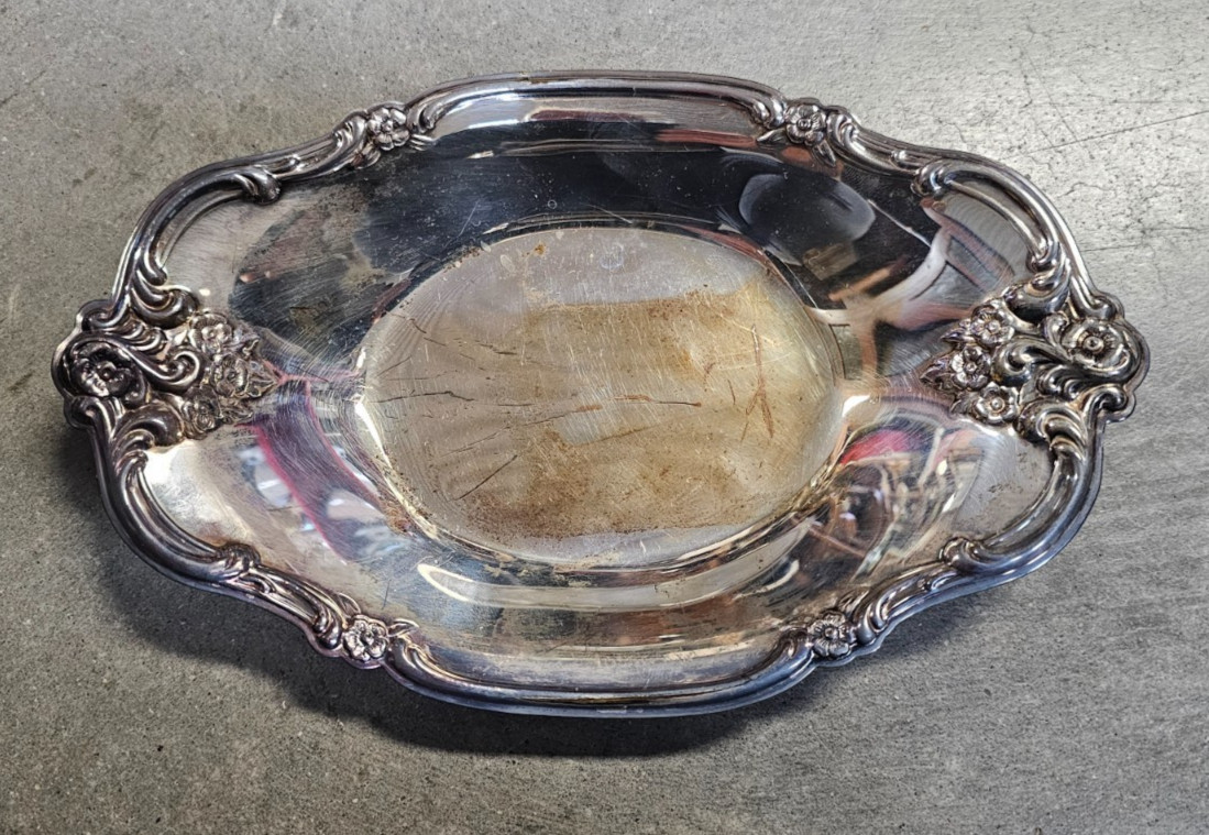 VTG International Silver Company #448 Silver-plate Orleans Rose 8.5″ x 5.5″ tray