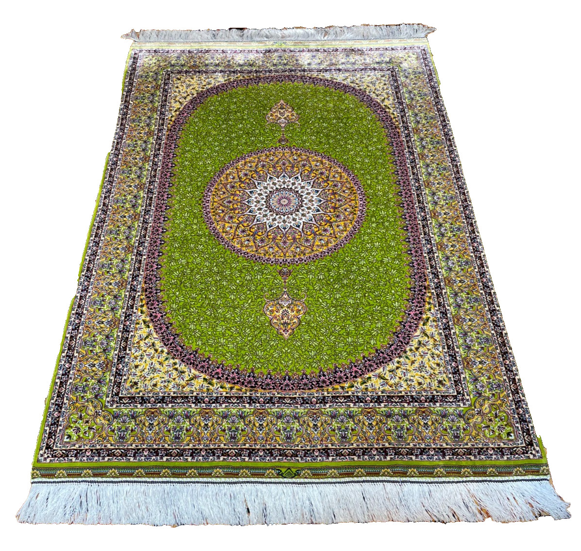 Silk Rug 3 x 5 Feet High Quality Floral Medallion Design Green 91 x 152 cm