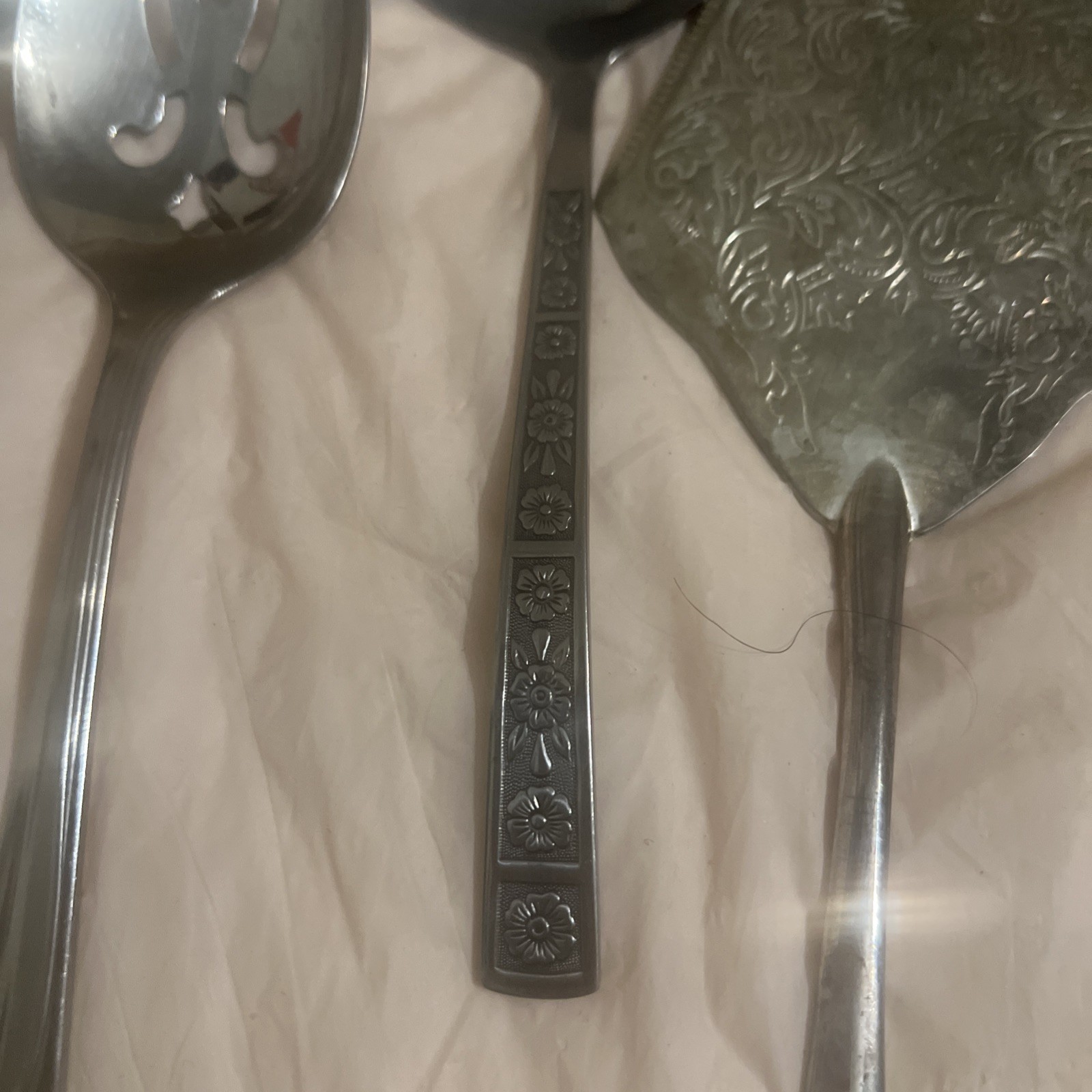 Vtg Mixed Lot 31 Pieces SilverPlate & S.S. Serving Utensils Spoons Forks READ