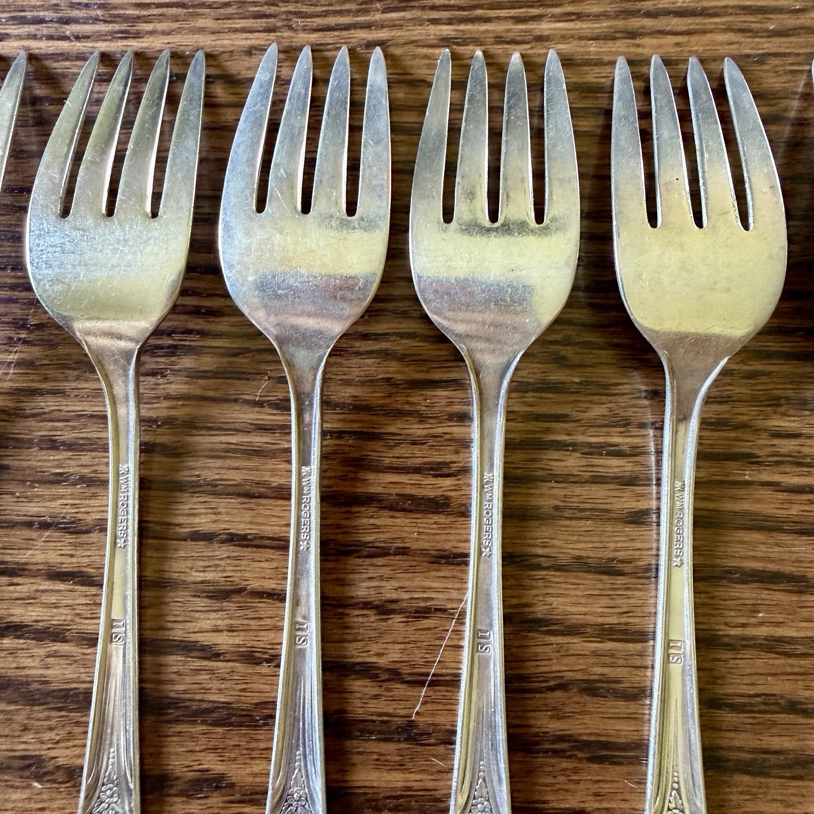Wm Rogers IS Mary Lou-Devonshire Silverplate 1938 Lot of 7 Salad/Dessert Fork