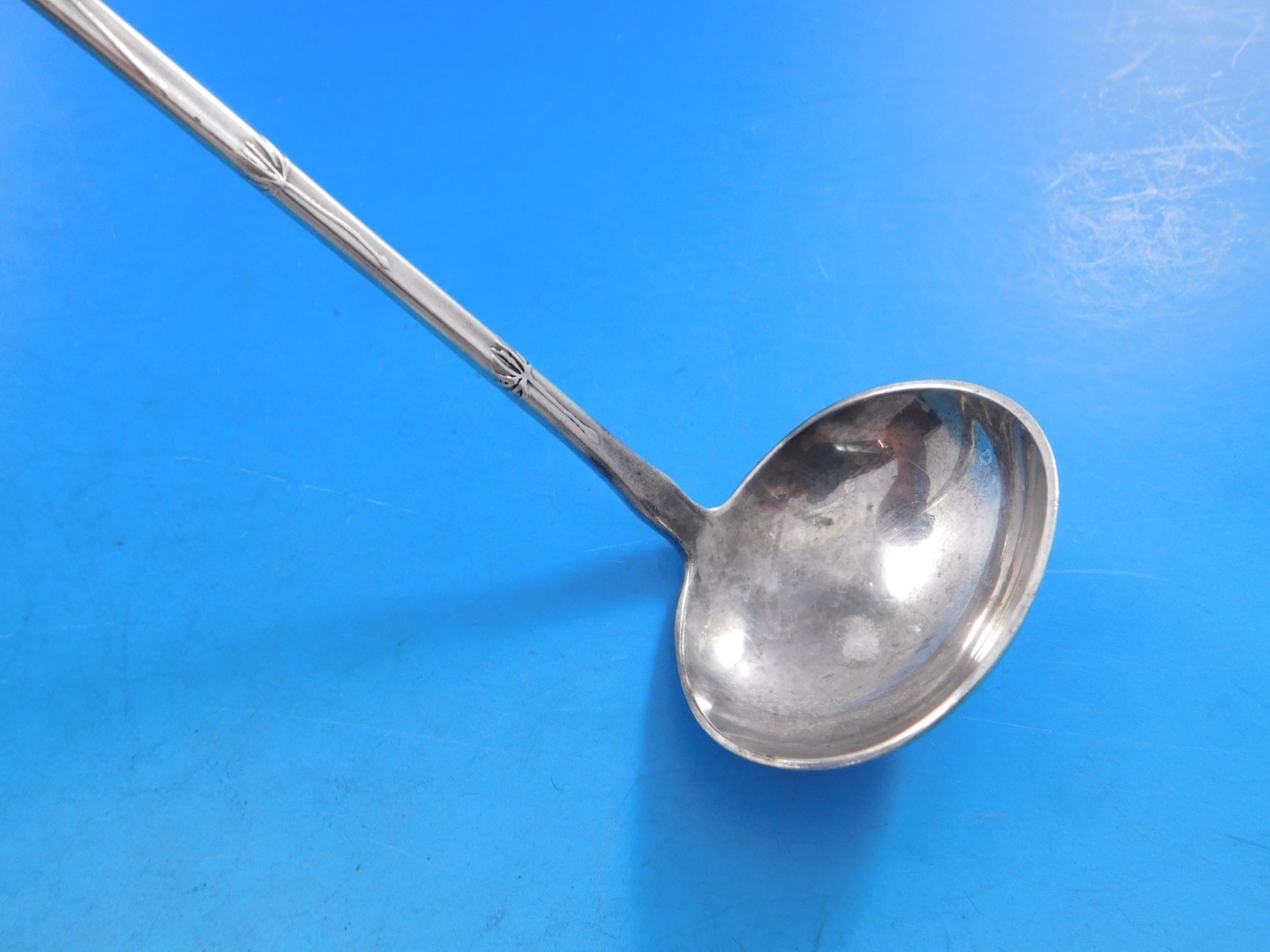 Lap Over Edge Acid Etched by Tiffany Sterling Sauce Ladle Dandelions Floral 7″