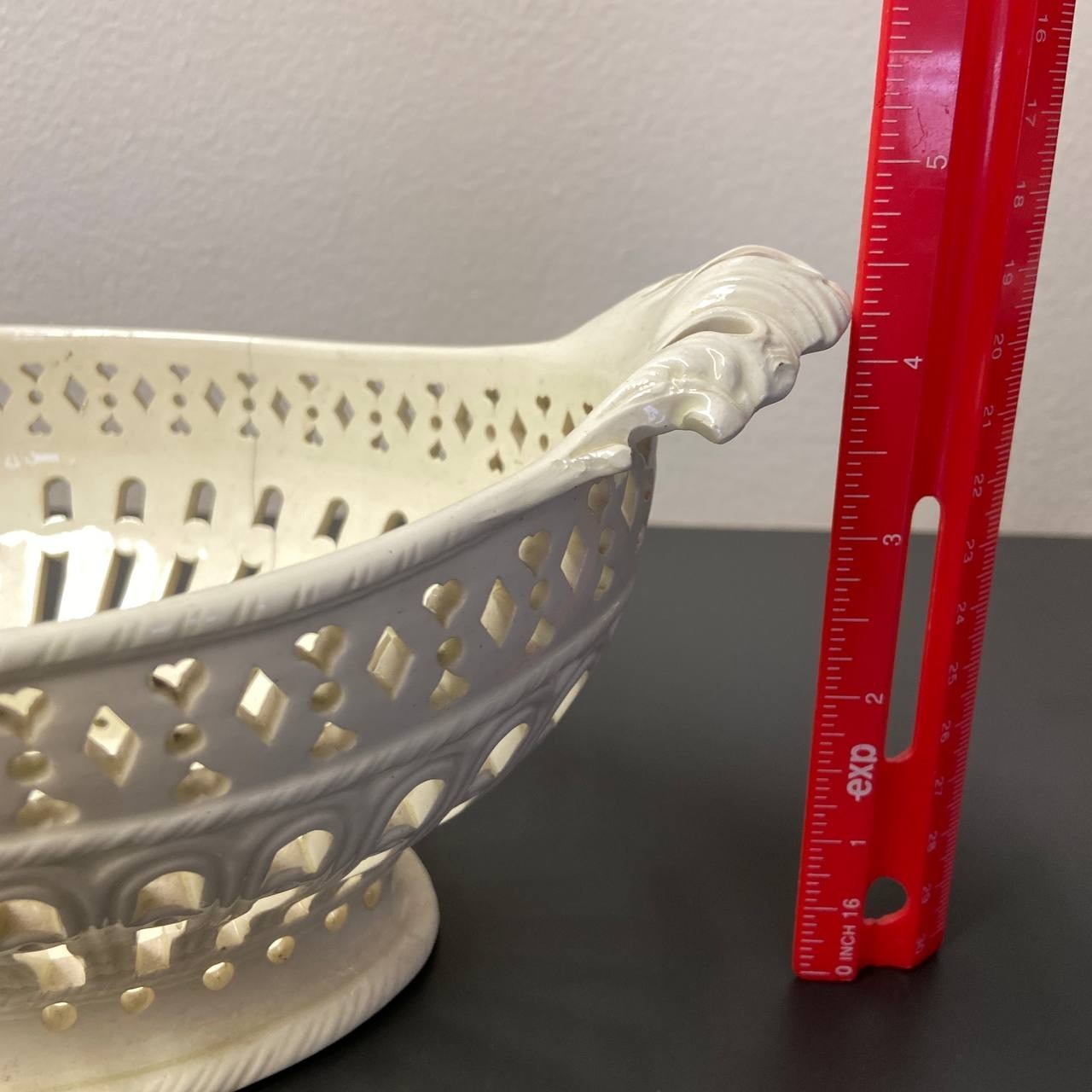 Antique English Plain Creamware Openwork Basket and Stand, C.1780s