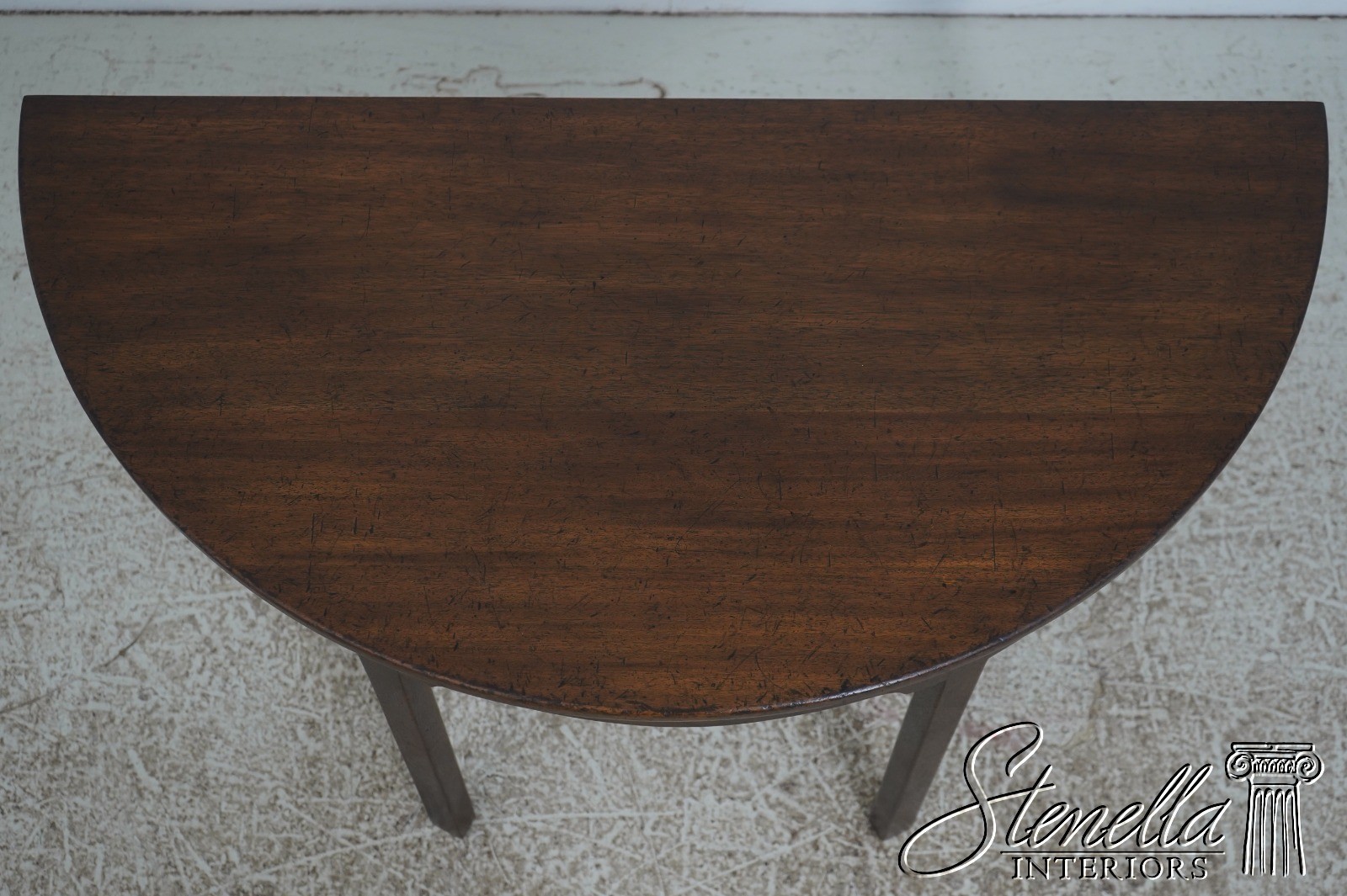73482: KITTINGER Colonial Williamsburg CW-34 Mahogany Demilune Table