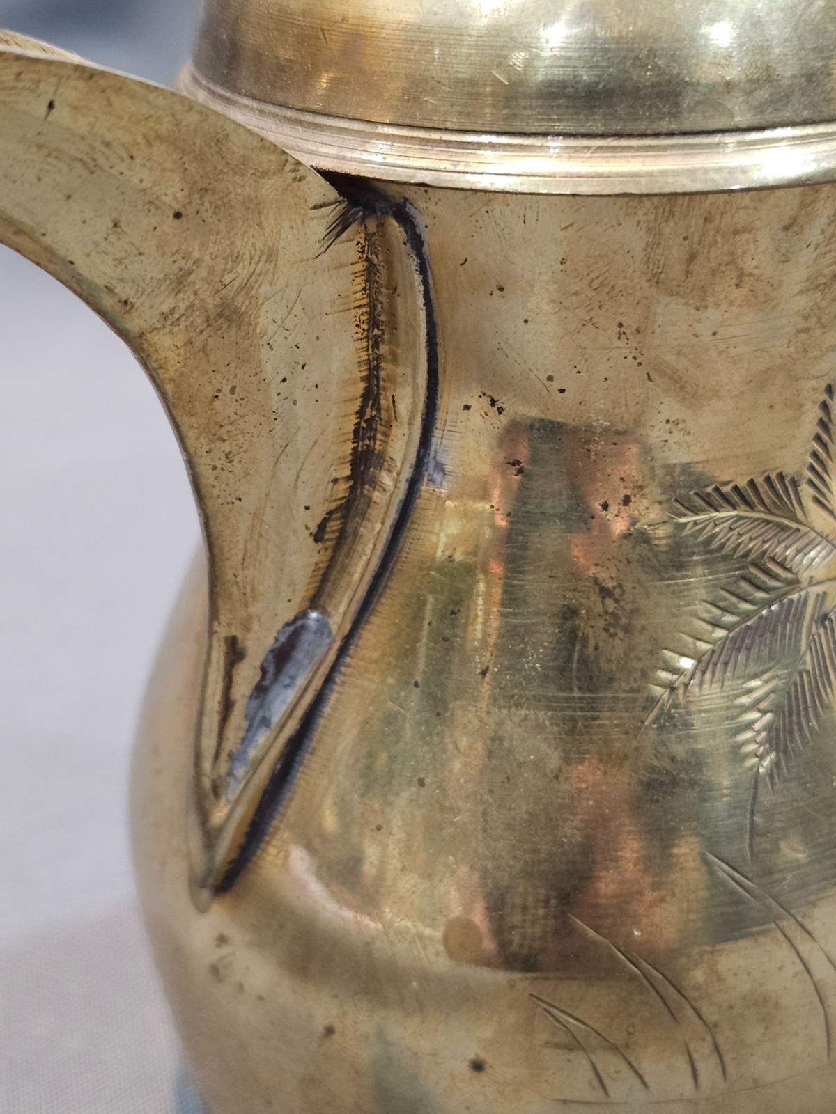 Brass Dallah Coffee Pot – Suitable for Arabic Coffee and Table Décor