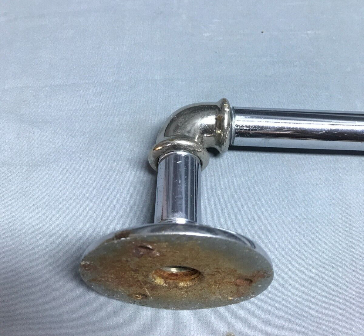 VTG 23″ Good MFG Chrome Over Brass Industrial Style Towel Bar Rack Old 1122-24B