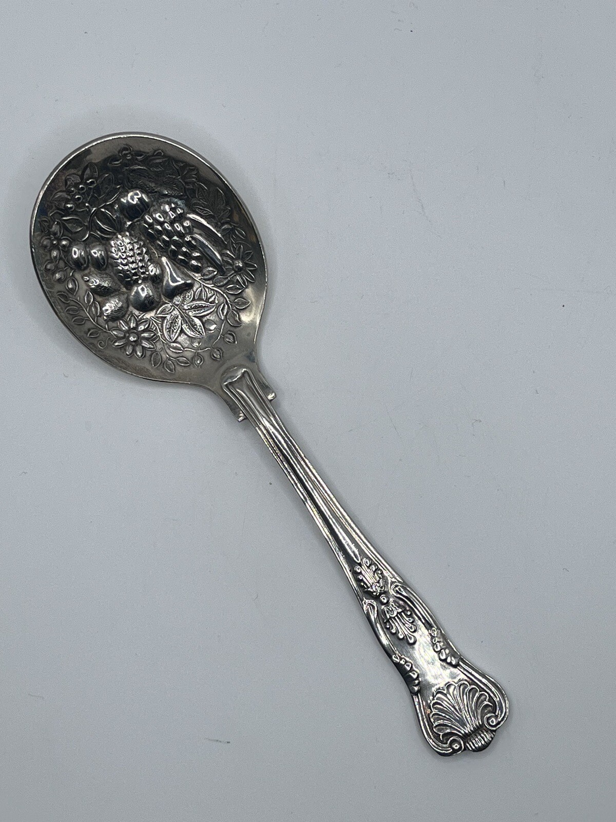Oneida Extraplate Coin Silver 9” Solid Shell Casserole Spoon