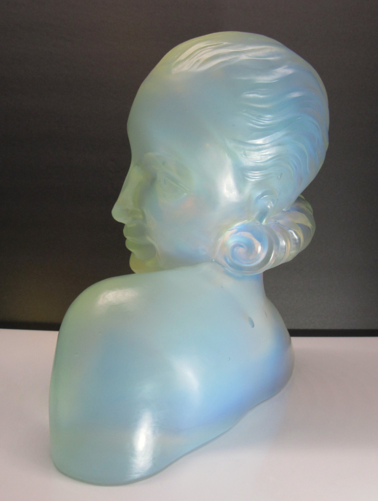 Rare SABINO Opalescent Art Glass Lady Bust w/Lighted stand ca.1920’S Lalique Era