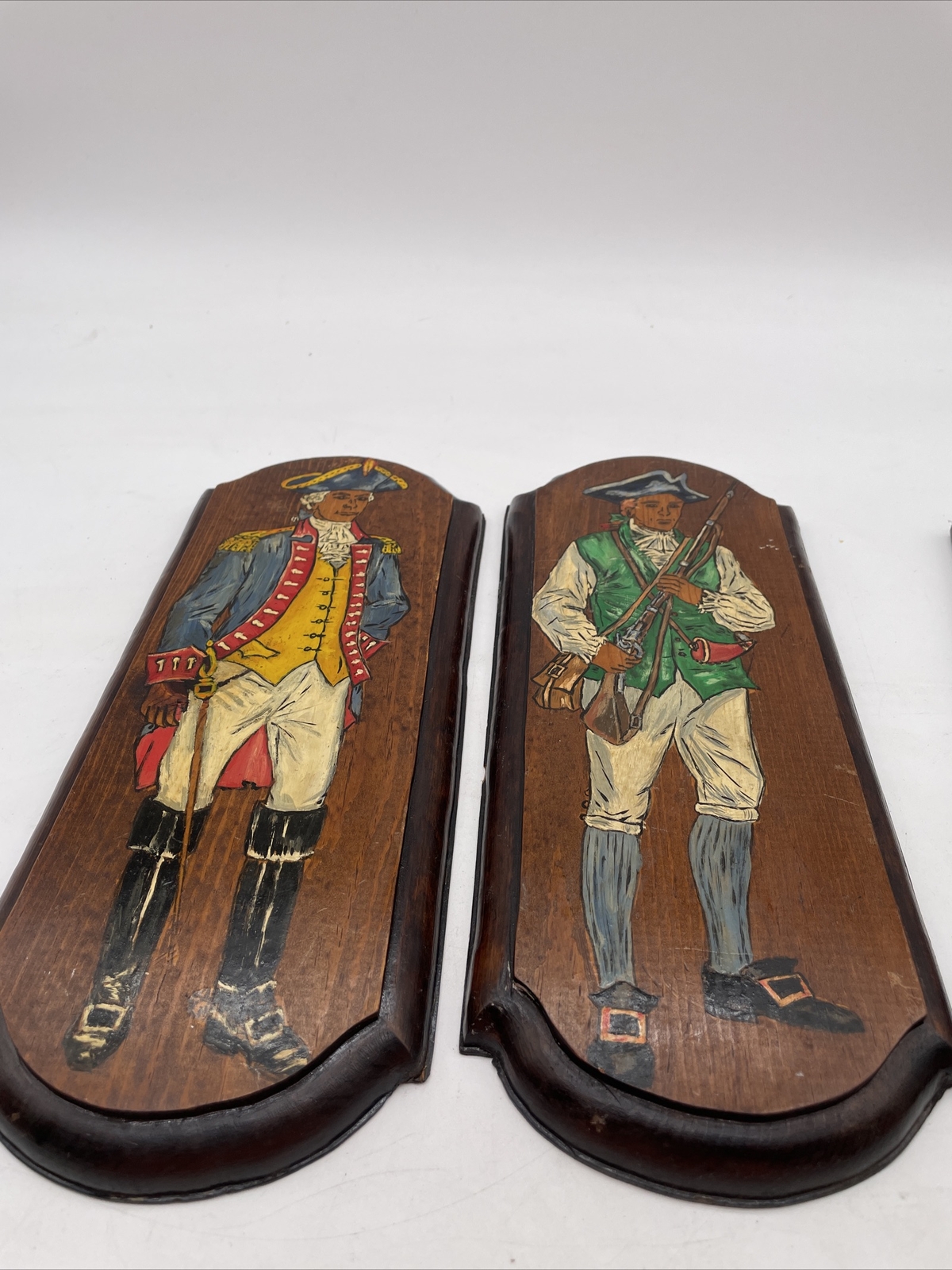 Set Of 2 Vintage Revolutionary War Soldiers Distressed Pine Plaque Hanging Art