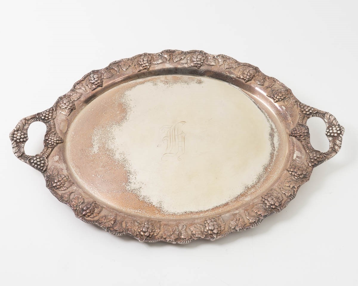 Lawrence B. Smith Co.1887-1958 Silverplate Large 28″ Oval Serving Tray Sheffield