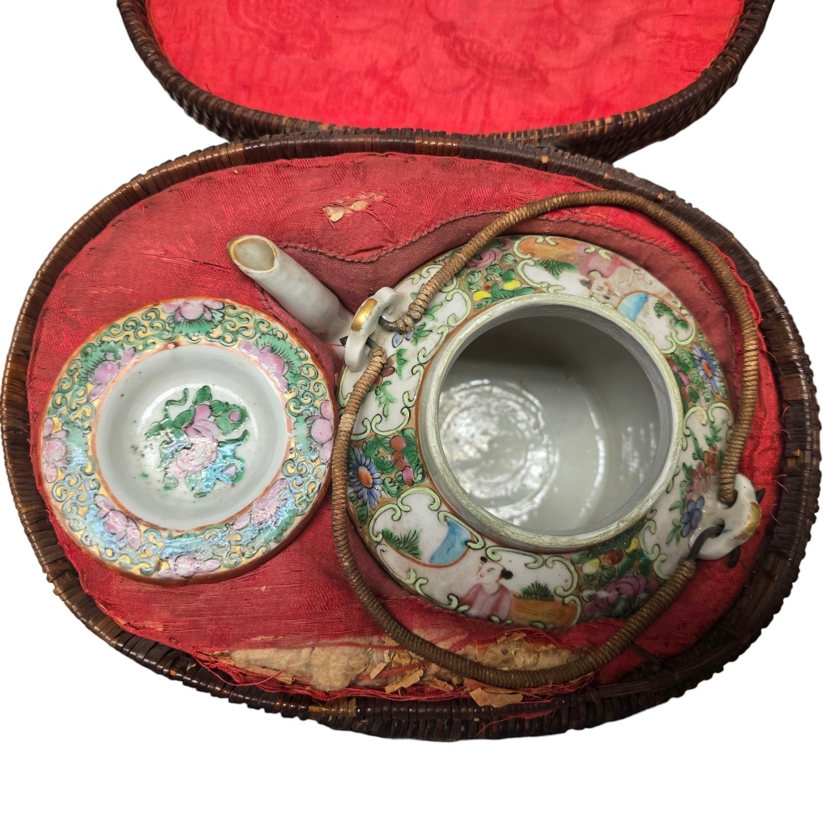Antique Canton Rose Medallion 6″ Teapot In Original Basket 19th Century