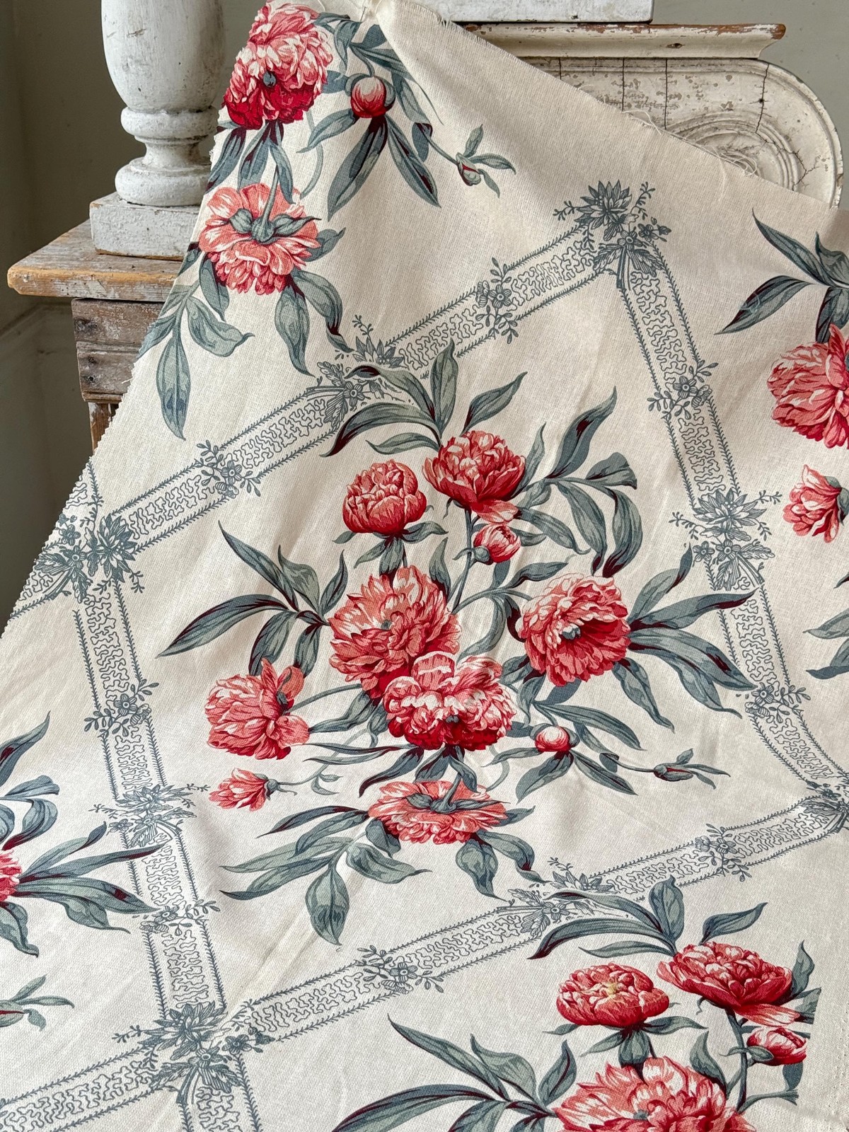 41×27 Unused fabric linen cotton blend carnation country cottage shabby decor m