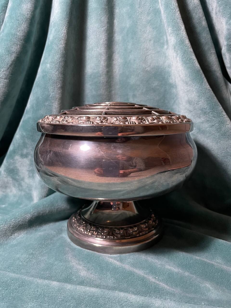 Large Vintage IANTHE (Ian Heath Ltd-UK) Silver Plated Rose Bowl & Frog (6”/15cm)