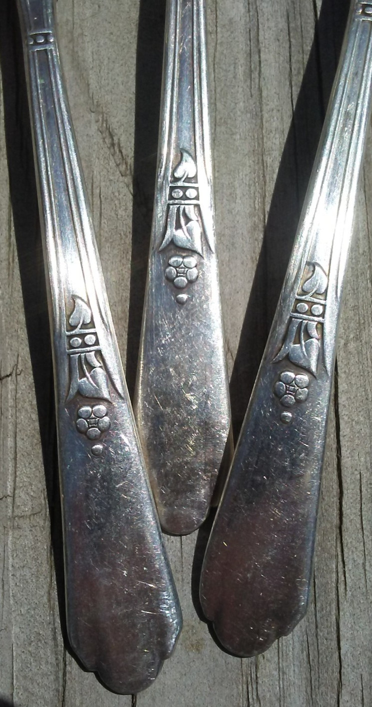 Lot of 3 Simeon L & George H Rogers Co XTRA Oneida Ltd SilverPlate ENCORE Spoons