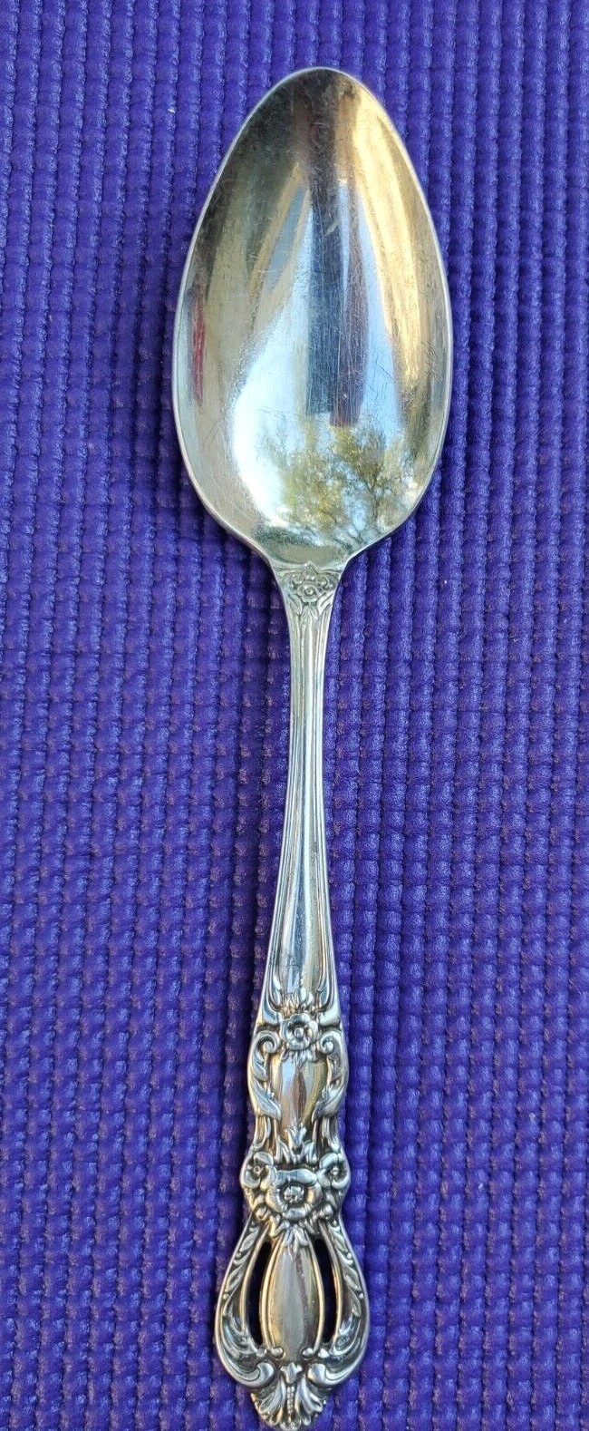 1847 Rogers Bros IS Silverplate Grand Heritage – SOLID SERVING SPOON