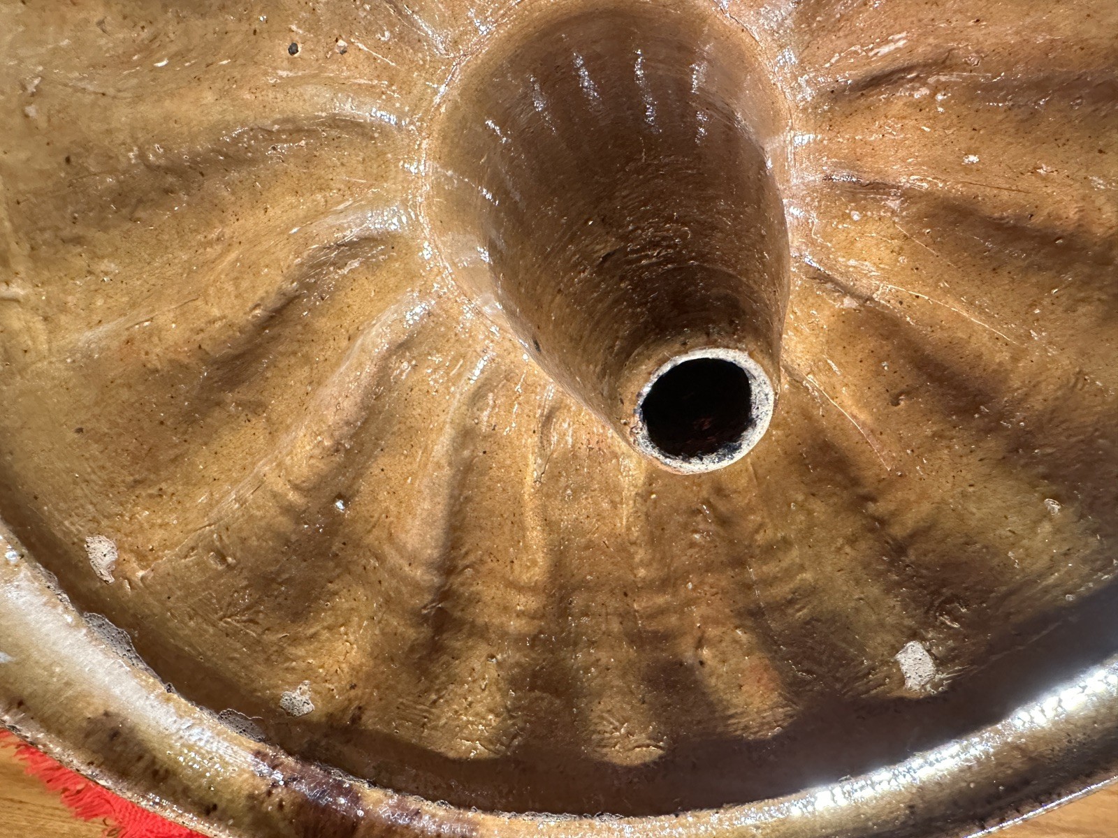 ANTIQUE LARGE GUGELHUPF FLUTED HEAVY GLAZED EARTHENWARE PAN FROM 1800’S