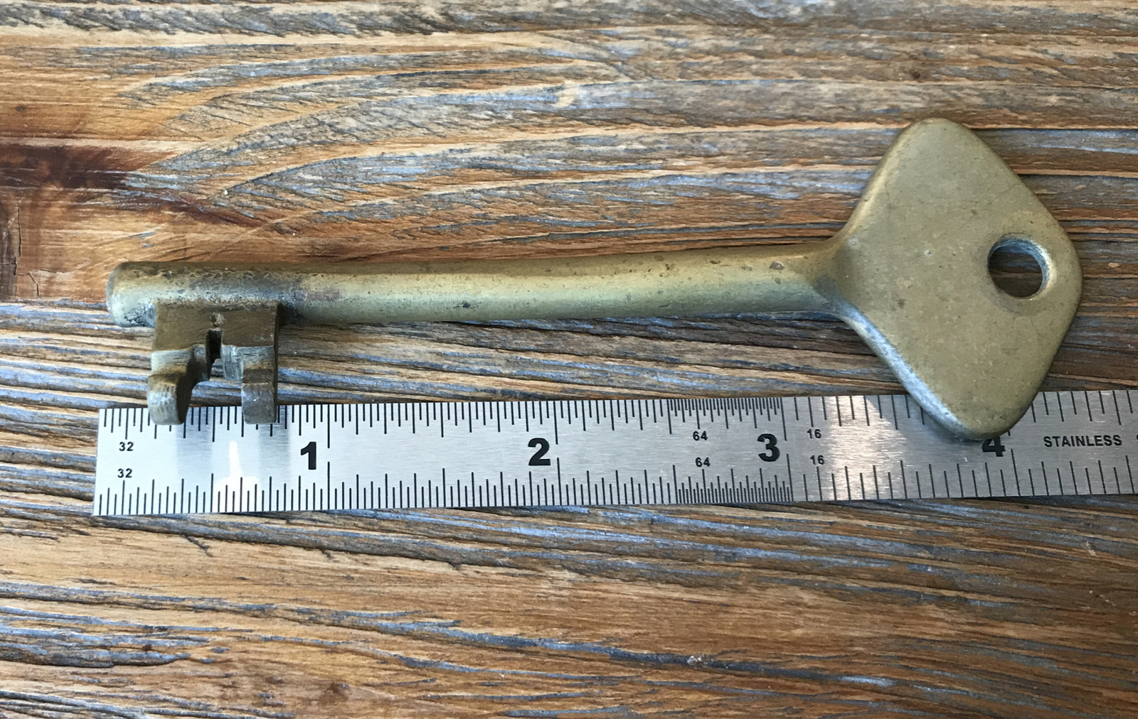 Vintage Brass Solid Shaft Skeleton Key