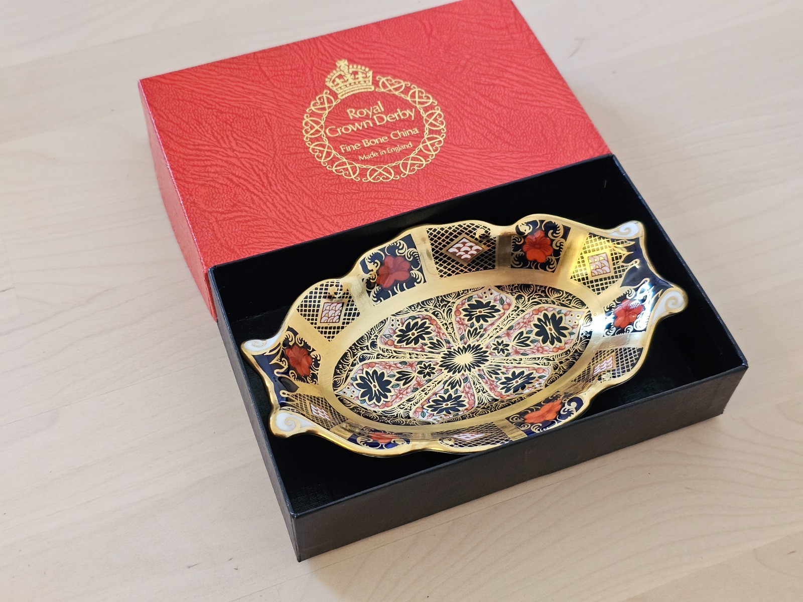 Royal Crown Derby Imari 1128 Pin Dish BOXED (1977)