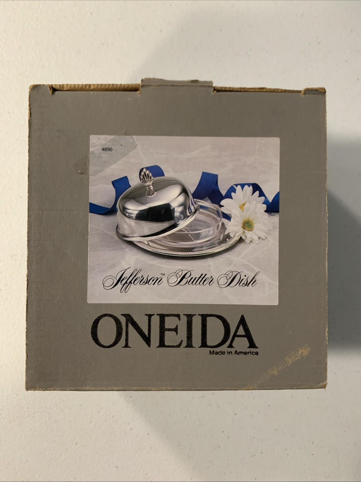 Oneida Jefferson Round Butter Dish Silver-plated 1992
