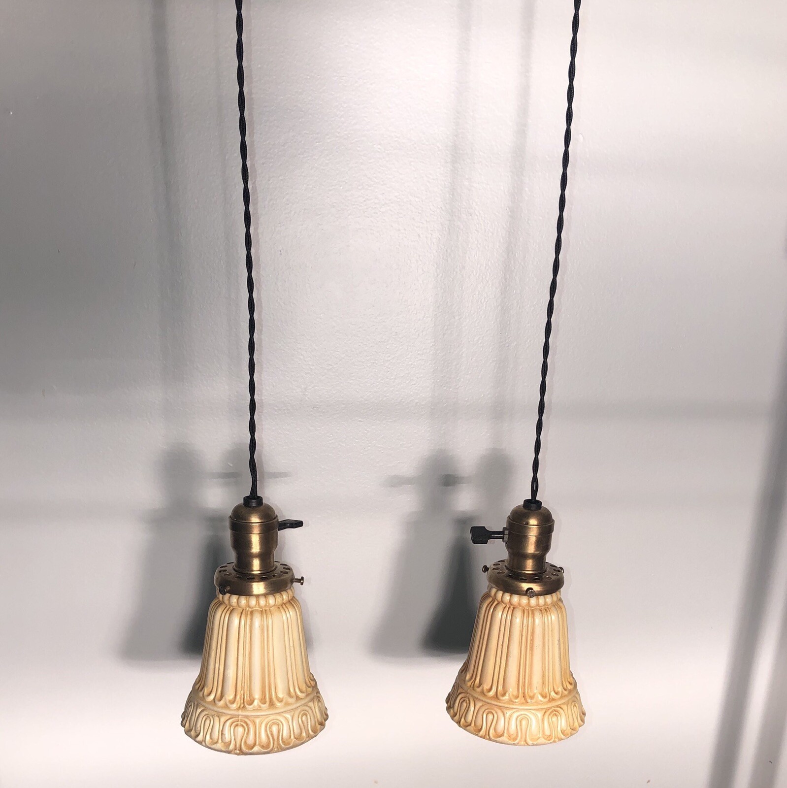 36.5” Adjustable Antique Pendant Lights Retractable Pendants Antique Shades 32E