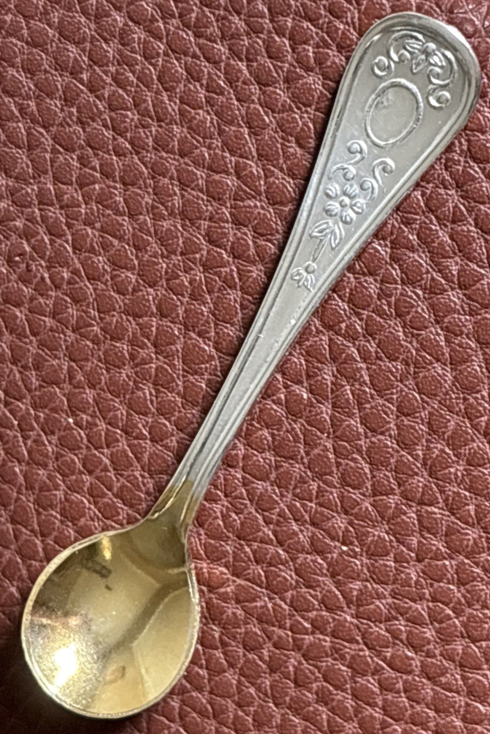 Russian Soviet Era Swirl Flower Gold Wash 3″ Silver Salt Spoon Marked 5 КОММНЦ