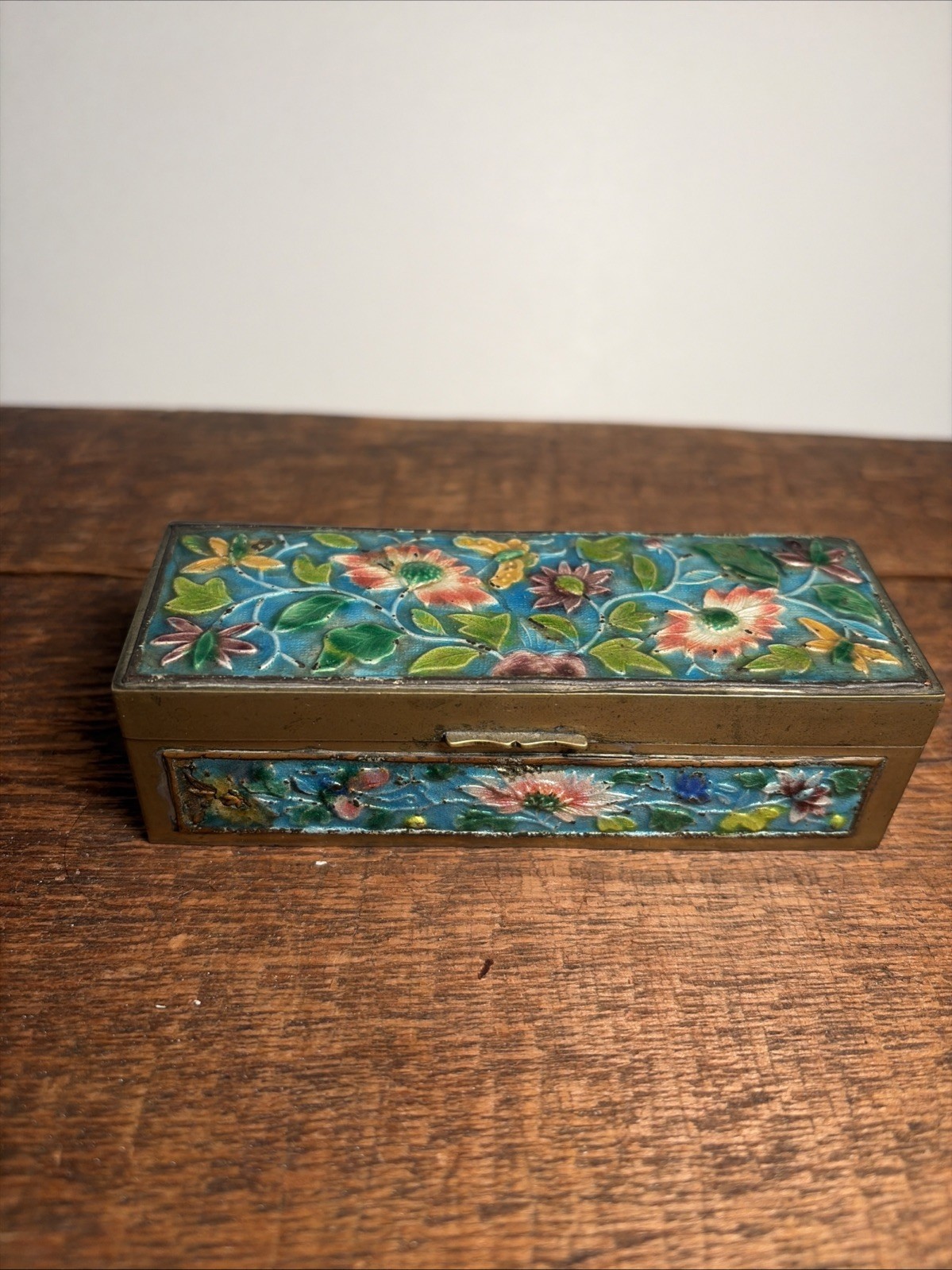 VTG CHINESE CLOISONNE ENAMEL BRASS HINGED STAMP TRINKET BOX MARKED